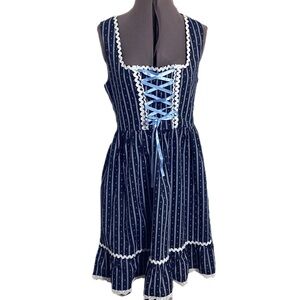 Classic Bavarian Dirndl Style Lace Up Dress S